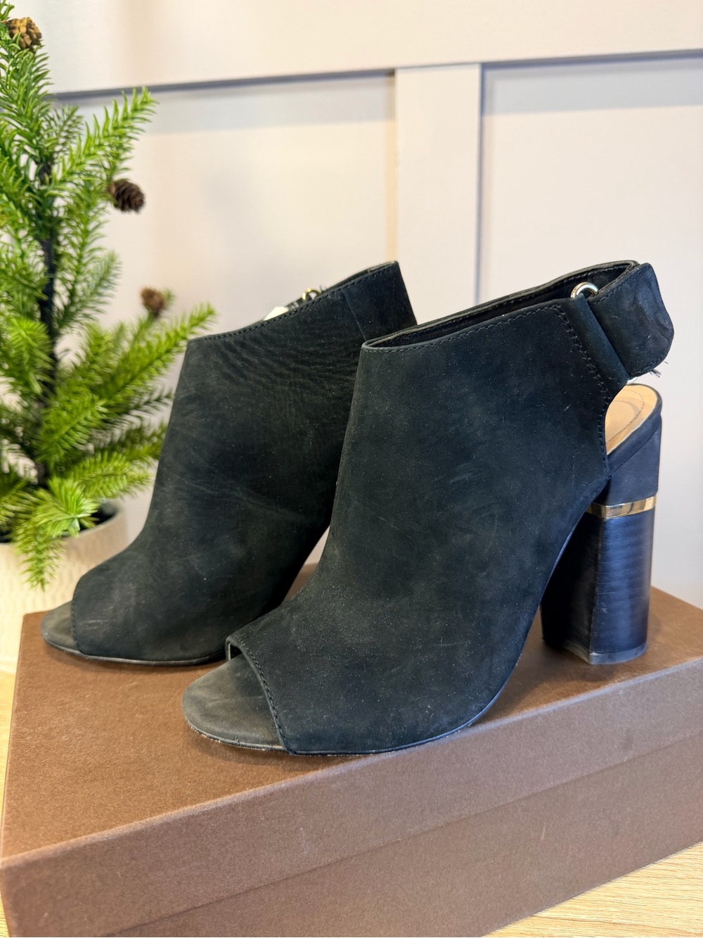 ALDO Aressa 93 Black Leather Suede Shootie Block Heels Women’s Size 7.5